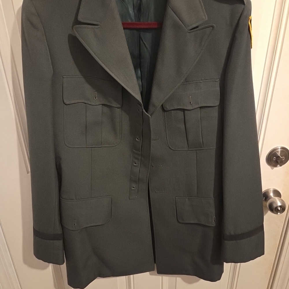 Classic Gray Men's Blazer‎